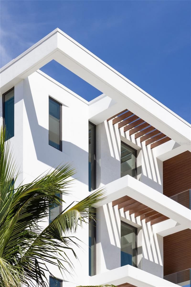 509 Golden Gate Point, Unit 2, Sarasota, FL 34236 Photo