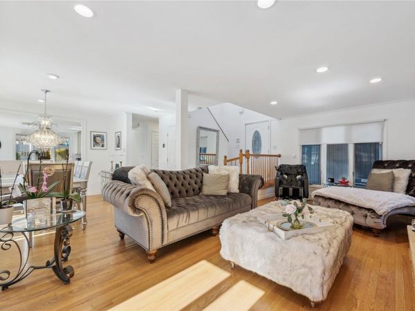 72 Shinbone Lane, Commack, NY 11725