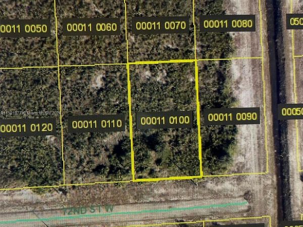 2902 W 72ND ST, Lehigh Acres, FL 33971