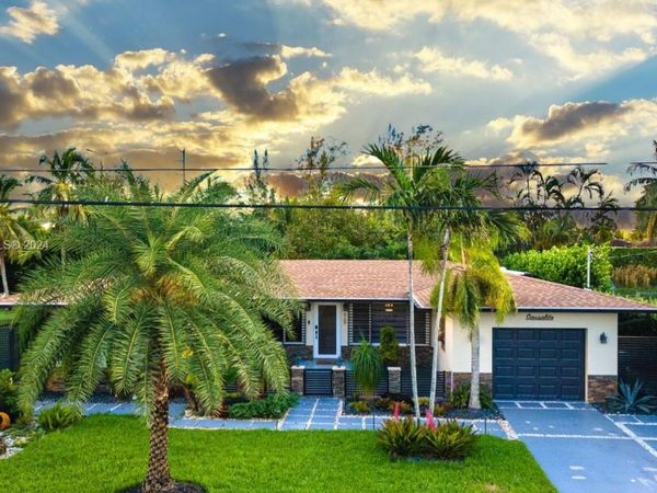 520 Nw 87th, El Portal, FL 33150