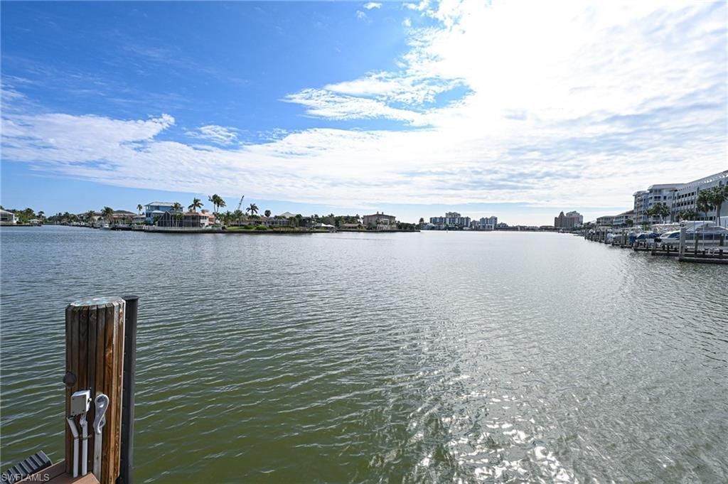 128 Bayview Ave, Naples, FL 34108 Photo
