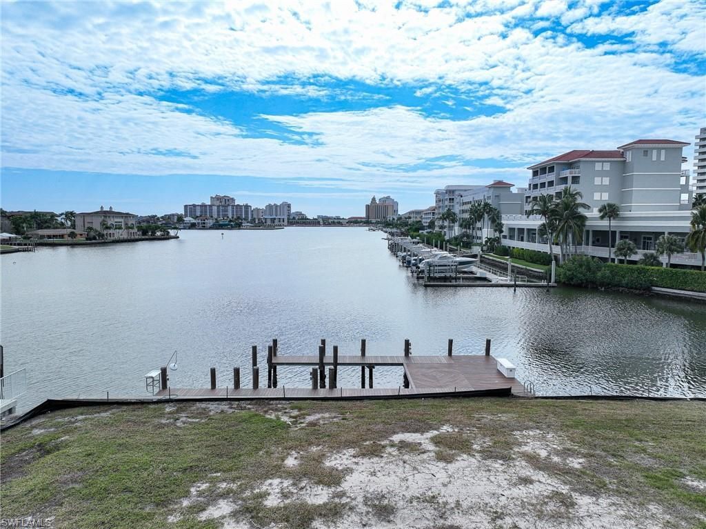 116 Bayview Ave, Naples, FL 34108 Photo