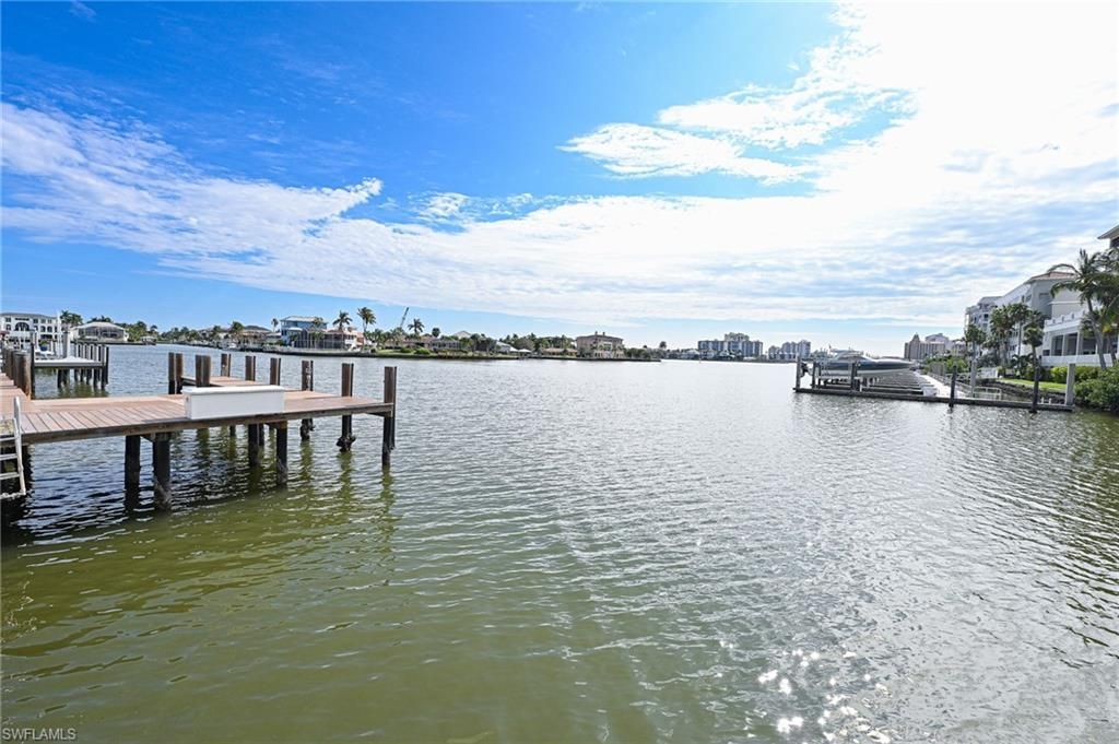116 Bayview Ave, Naples, FL 34108 Photo