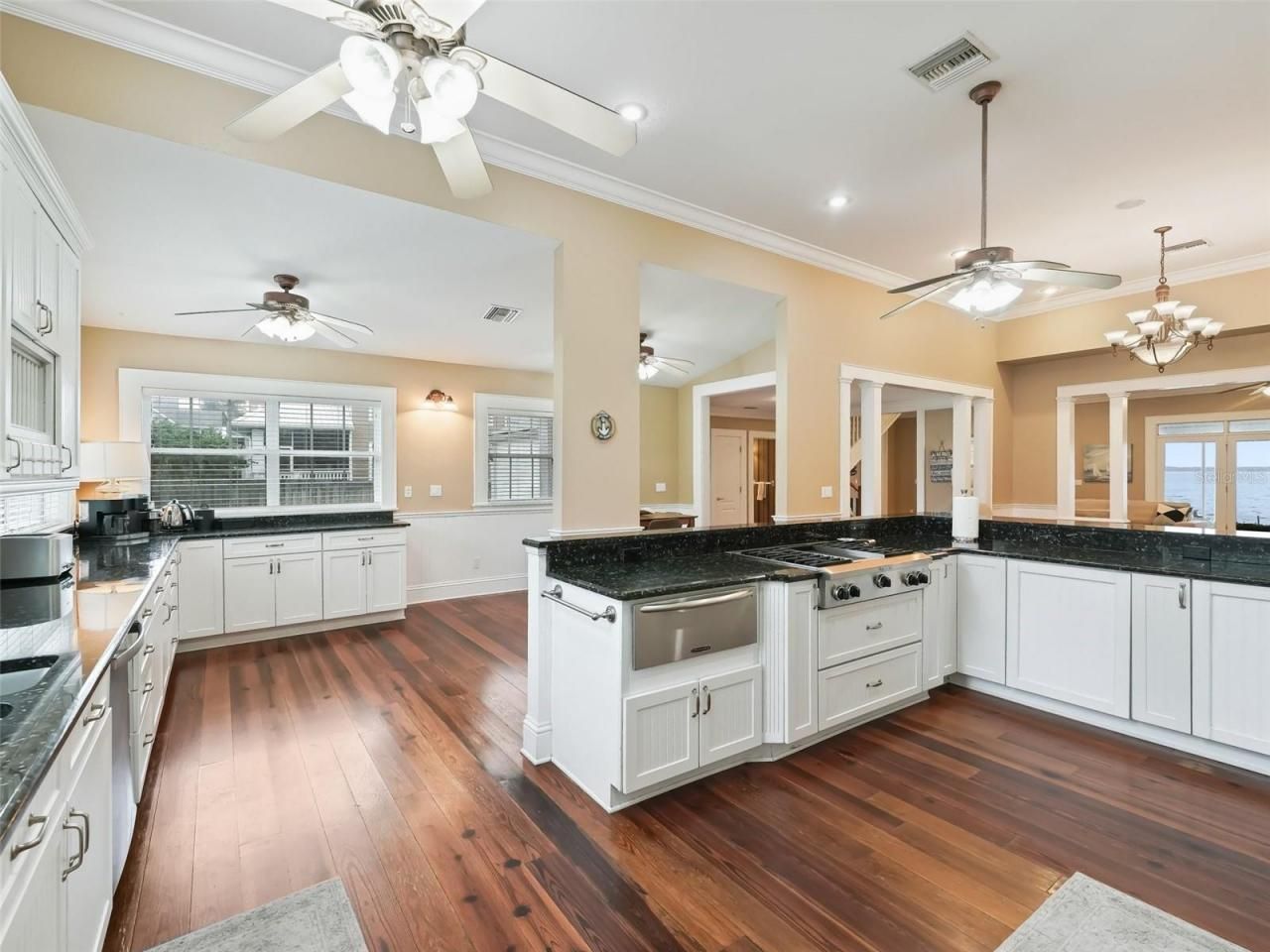 12730 E Highway 25, Ocklawaha, FL 32179 Photo