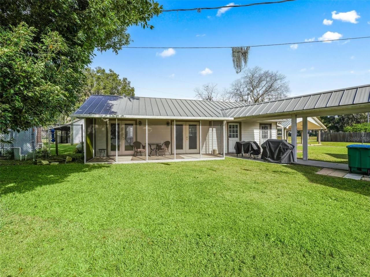 12730 E Highway 25, Ocklawaha, FL 32179 Photo