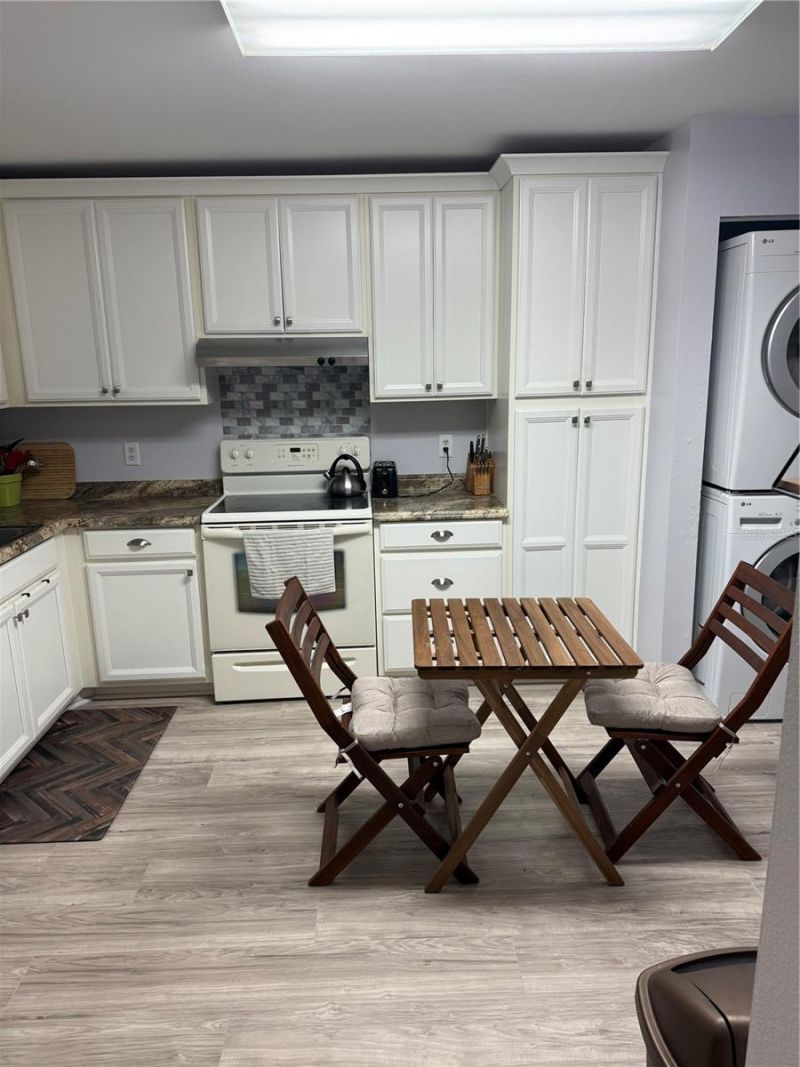 108 Pinehurst Drive, Bradenton, FL 34210 Photo