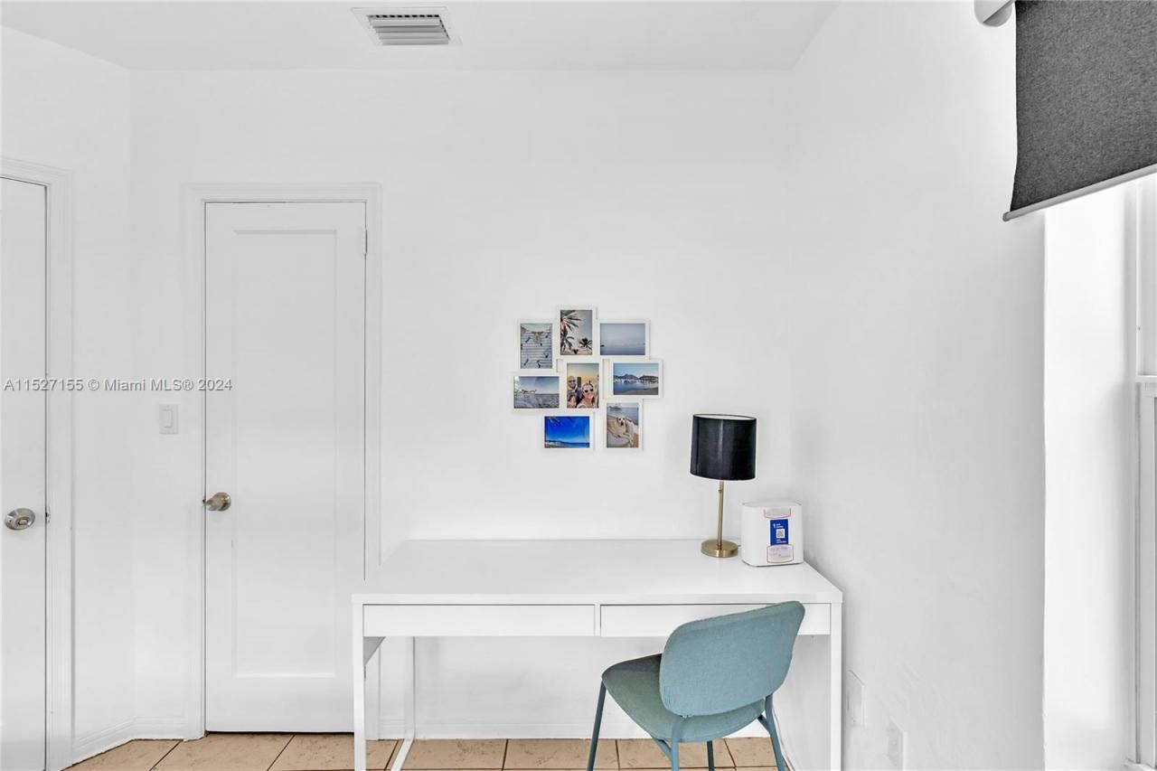 1220 NE 128th St, North Miami, FL 33161 Photo