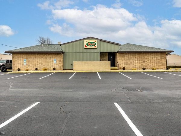 8741 W Ridge, Elyria, OH 44035