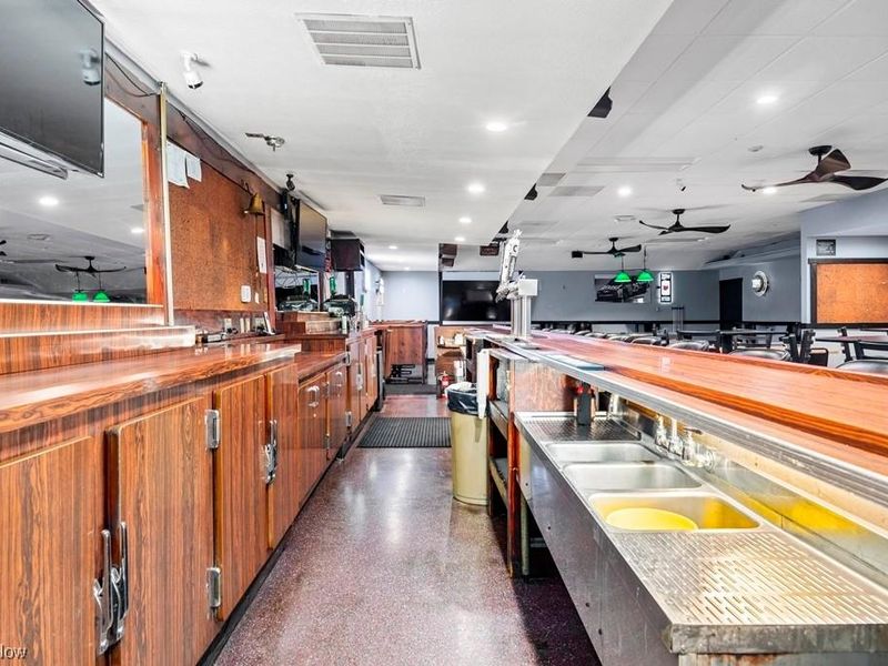 8741 W Ridge, Elyria, OH 44035 Photo 21