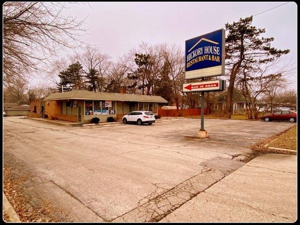 38652 N Sheridan Road, Beach Park, IL 60099