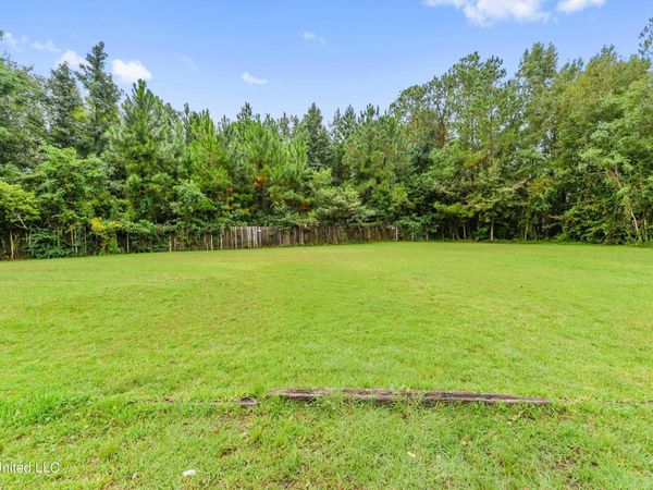 10289 Rodriguez Street, D'Iberville, MS 39540