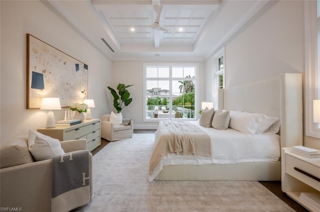 128 1st Ave S, Naples, FL 34102 Photo