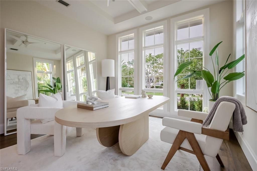 128 1st Ave S, Naples, FL 34102 Photo