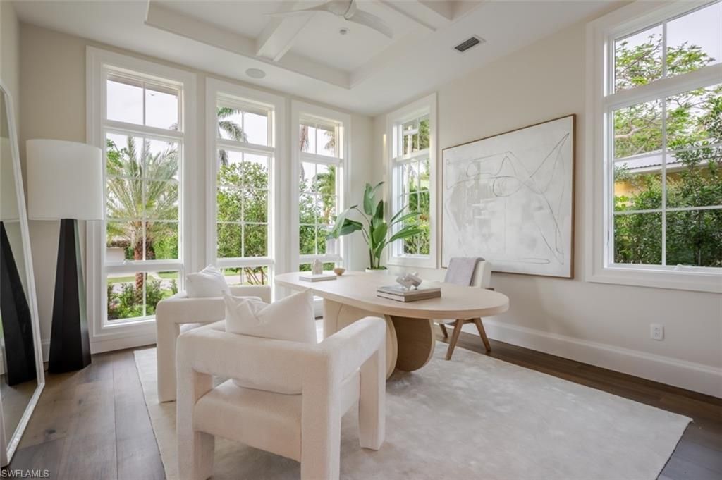 128 1st Ave S, Naples, FL 34102 Photo