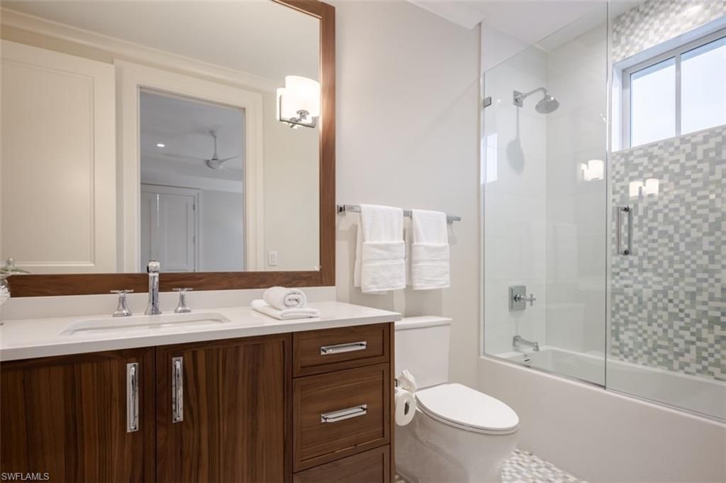 128 1st Ave S, Naples, FL 34102 Photo