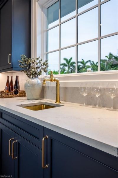 128 1st Ave S, Naples, FL 34102 Photo