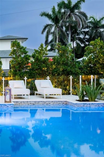 128 1st Ave S, Naples, FL 34102 Photo