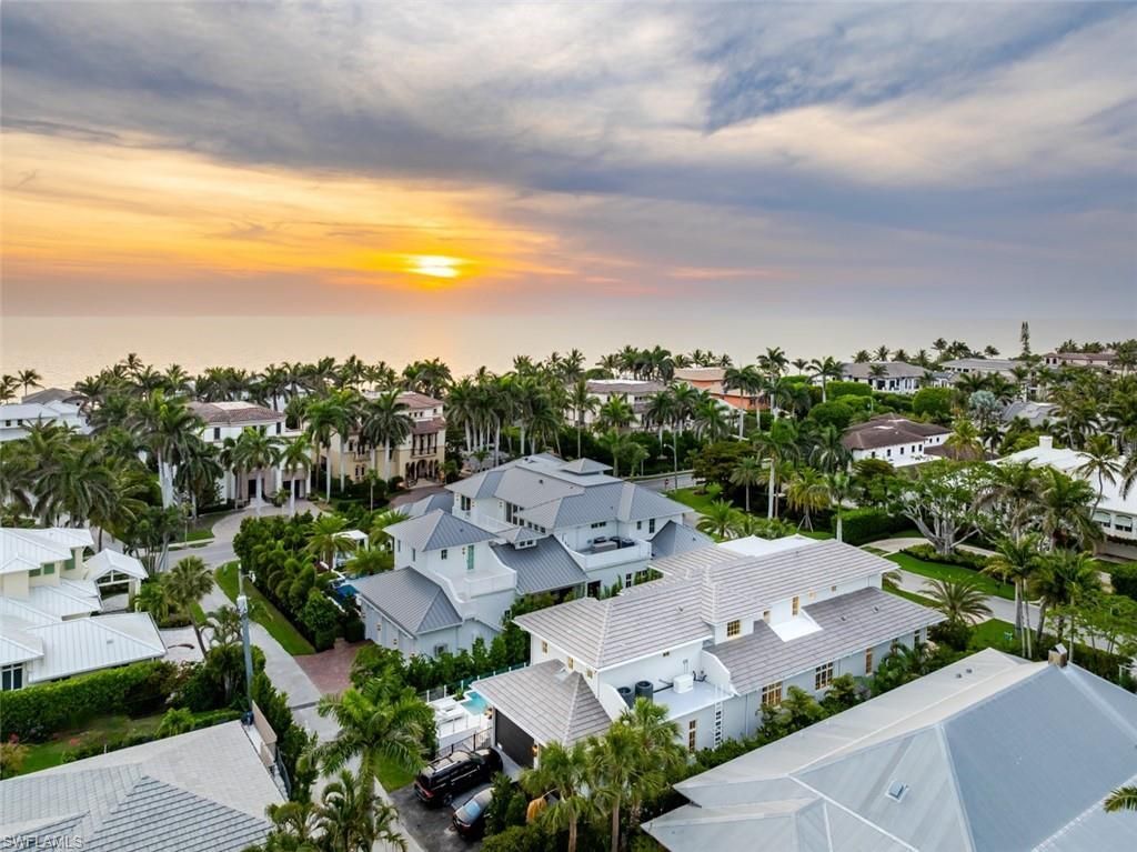 128 1st Ave S, Naples, FL 34102 Photo