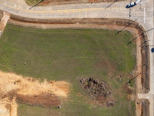 1756 Swan Lake Road, Bossier City, LA 71111