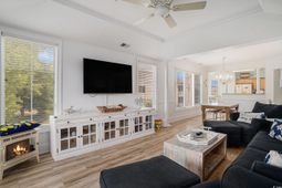 2180 Waterview Dr. photo 4