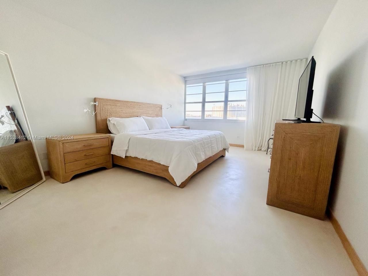 100 Lincoln Rd, Unit 1543, Miami Beach, FL 33139 Photo