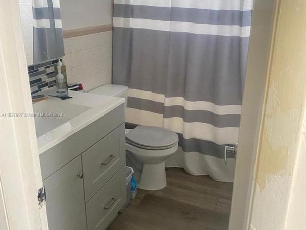 5500 SW 77th Ct, Unit 201, Miami, FL 33155