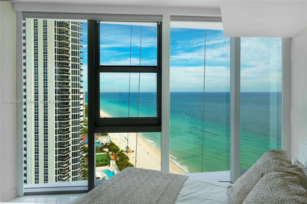 18975 Collins Ave, Unit 2000, Sunny Isles Beach, FL 33160 Photo