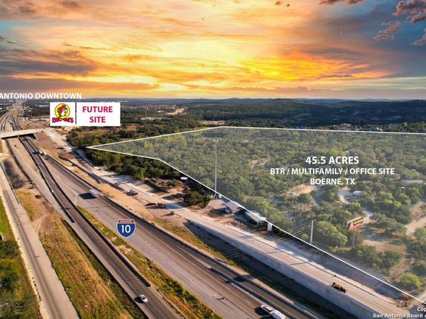 33975 Interstate 10 W, Boerne, TX 78006