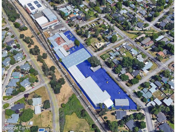 306 S C Street, Phoenix, OR 97535