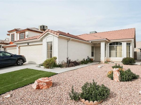 6092 Golden Nectar Way, Las Vegas, NV 89142