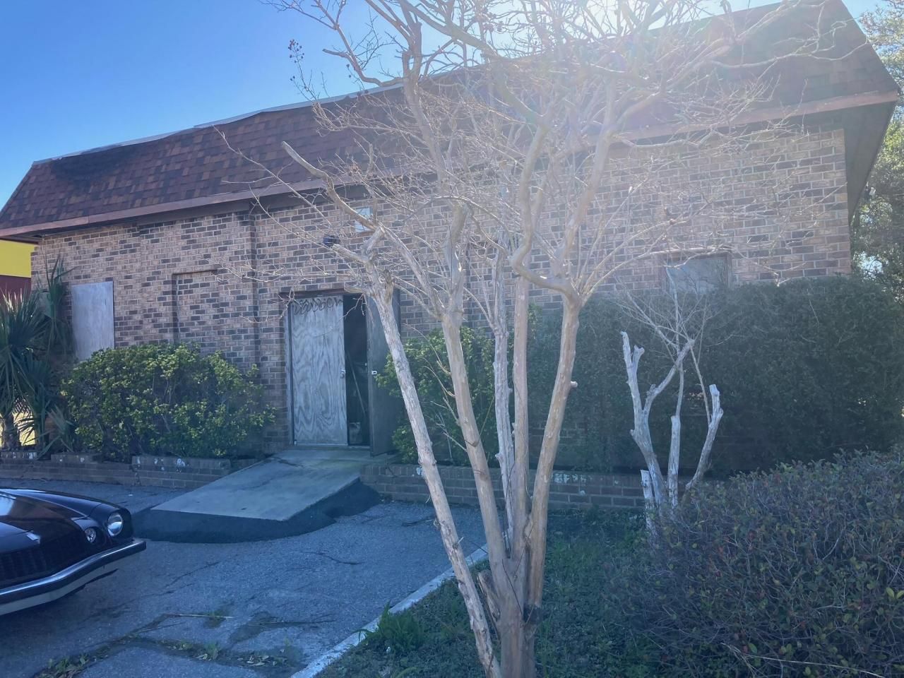 335 Savannah Highway Photo 4