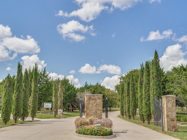 12 Terrace Lane, Cedar Hill, TX 75104