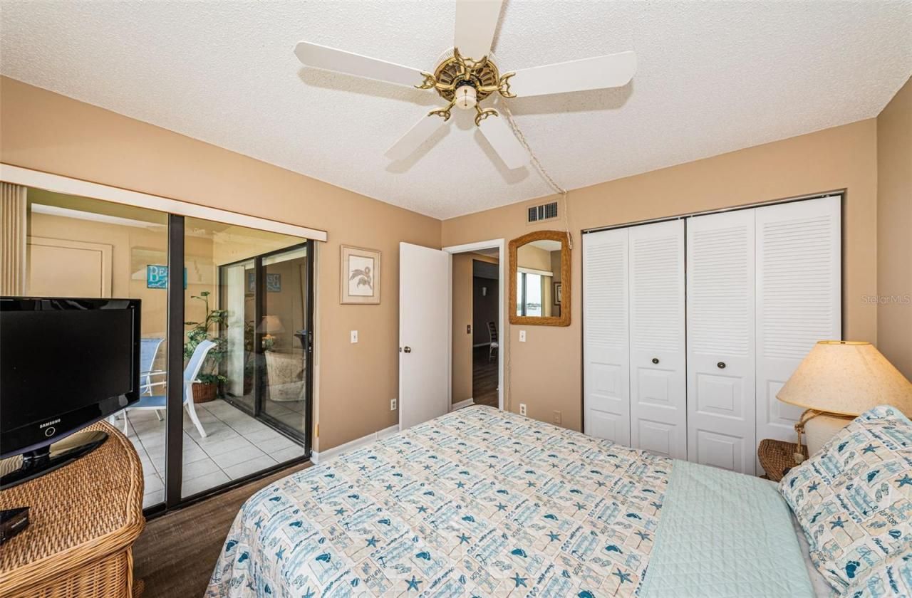 6322 Palma Del Mar Boulevard S, Unit 305, Saint Petersburg, FL 33715 Photo