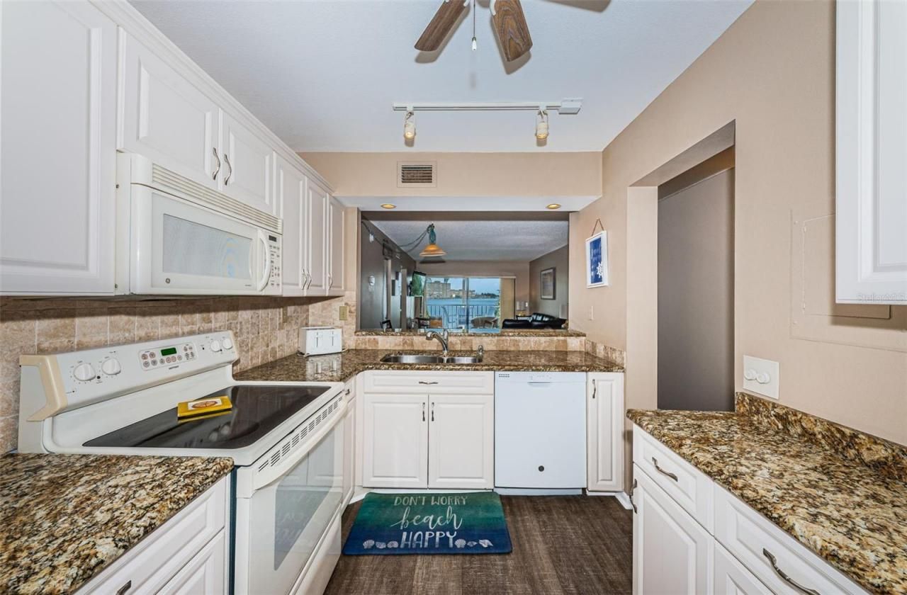 6322 Palma Del Mar Boulevard S, Unit 305, Saint Petersburg, FL 33715 Photo