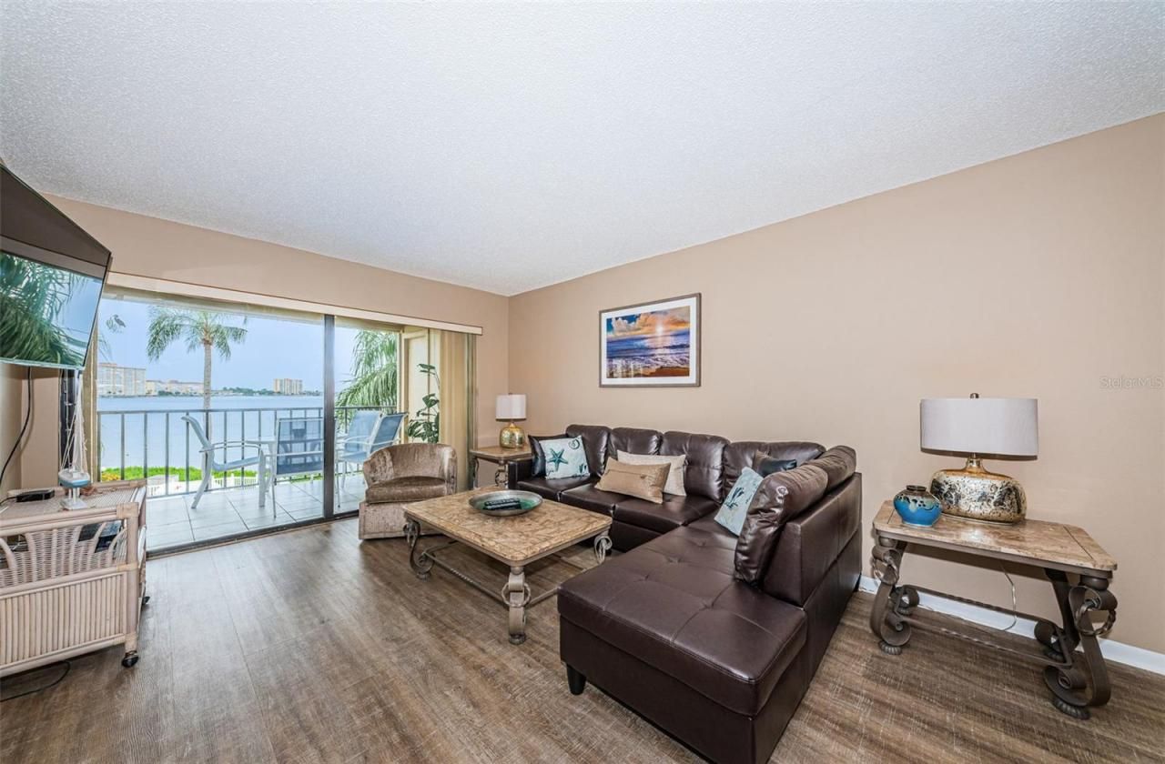 6322 Palma Del Mar Boulevard S, Unit 305, Saint Petersburg, FL 33715 Photo