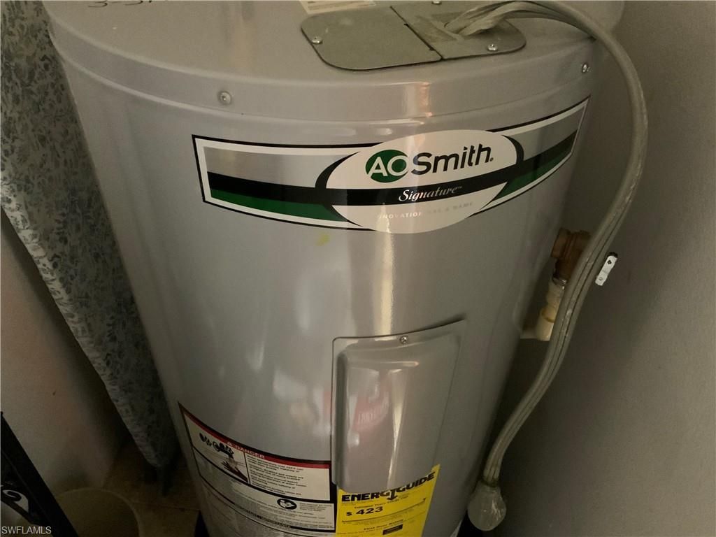 7055 New Post Dr, Unit 5, North Fort Myers, FL 33917 Photo