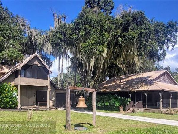 70 Tin House Cove Rd, Lorida, FL 33857