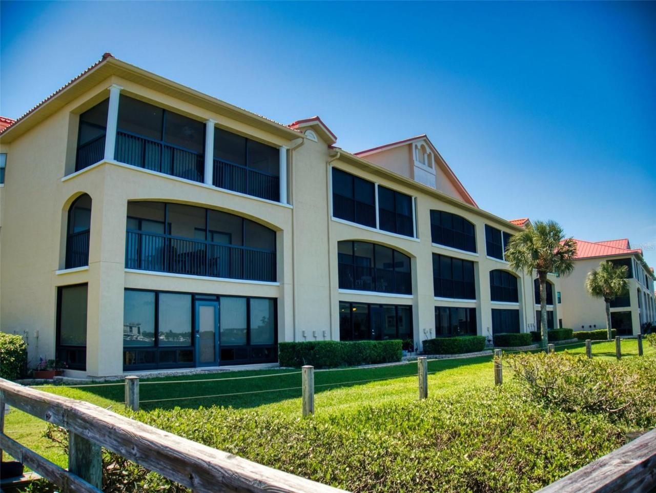 448 Bouchelle Drive, Unit 305, New Smyrna Beach, FL 32169 Photo