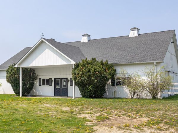 120 Grassmere Court, North Barrington, IL 60010