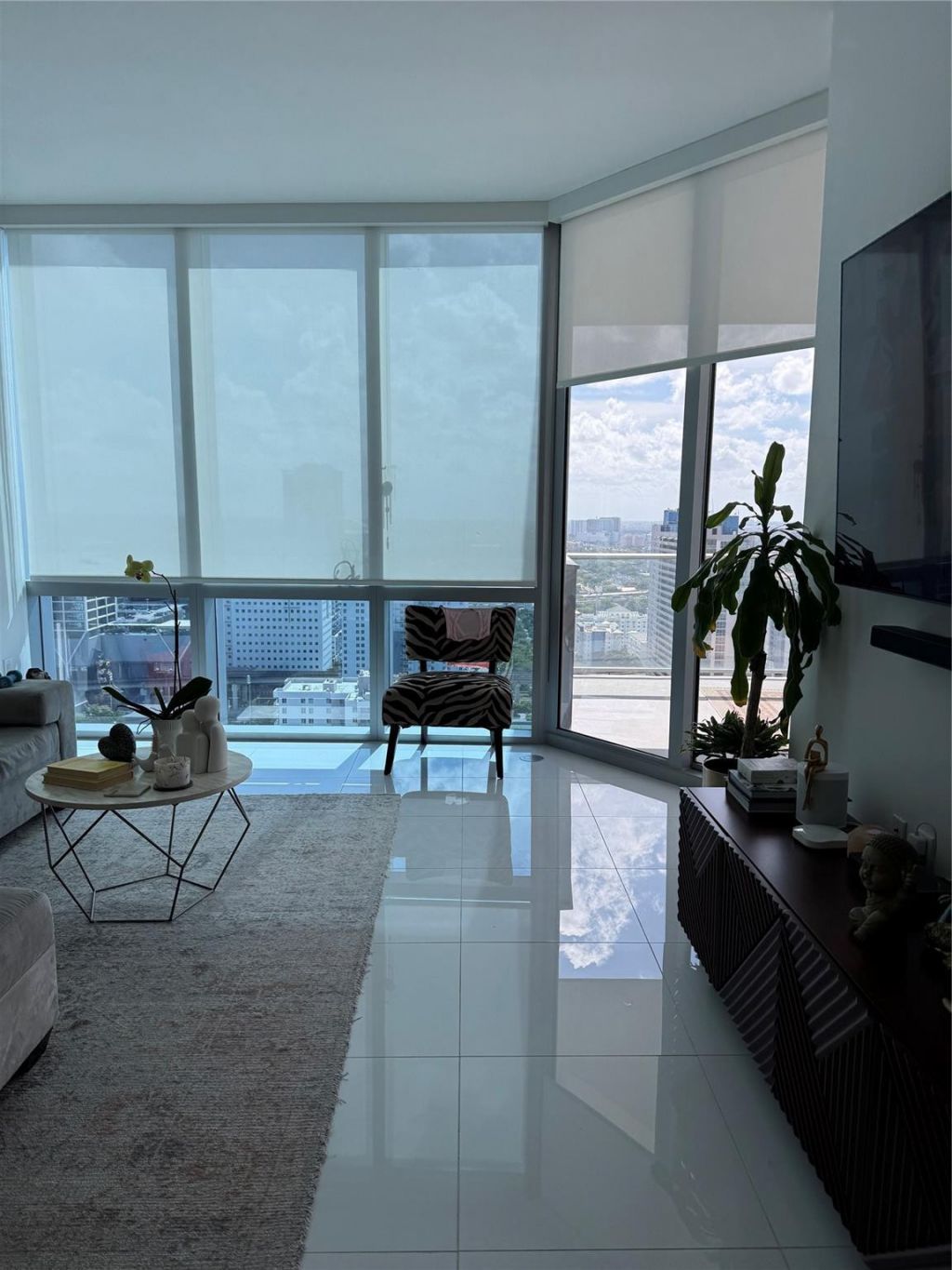 851 NE 1st Avenue, Unit 2606, Miami, FL 33132 Photo