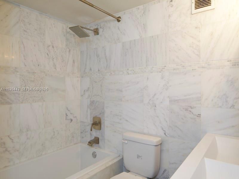 1200 West Ave, Unit 202, Miami Beach, FL 33139 Photo