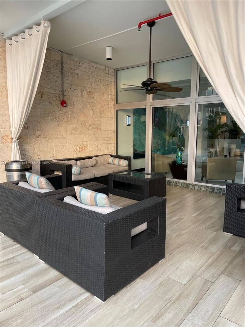 1200 West Ave, Unit 202, Miami Beach, FL 33139 Photo