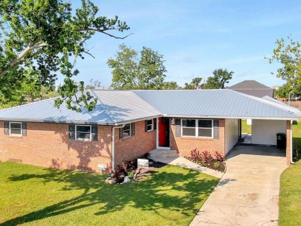 118 Carolina Avenue, Lynn Haven, FL 32444