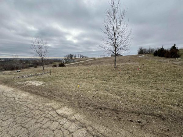 Lot 33 Tuscany Ridge Drive, Asbury, IA 52002