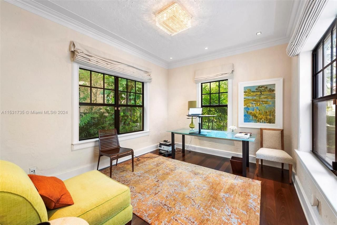 527 E Dilido Dr, Miami Beach, FL 33139 Photo