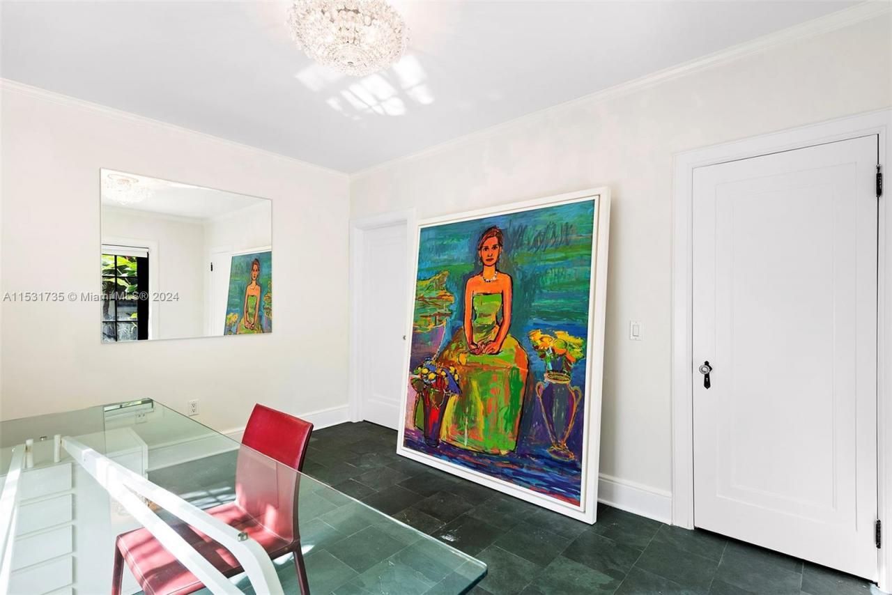 527 E Dilido Dr, Miami Beach, FL 33139 Photo