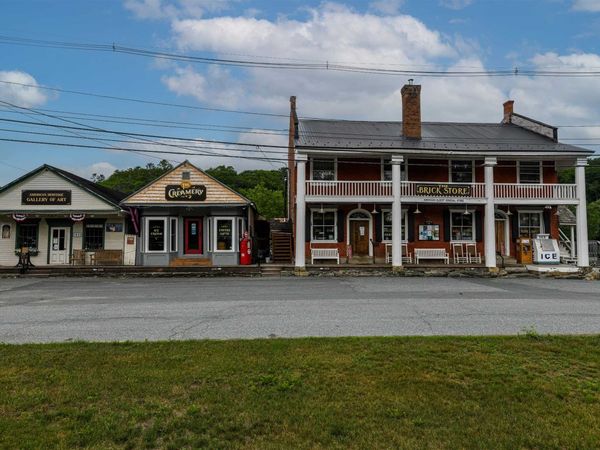 21 Lisbon Road, Bath, NH 03740