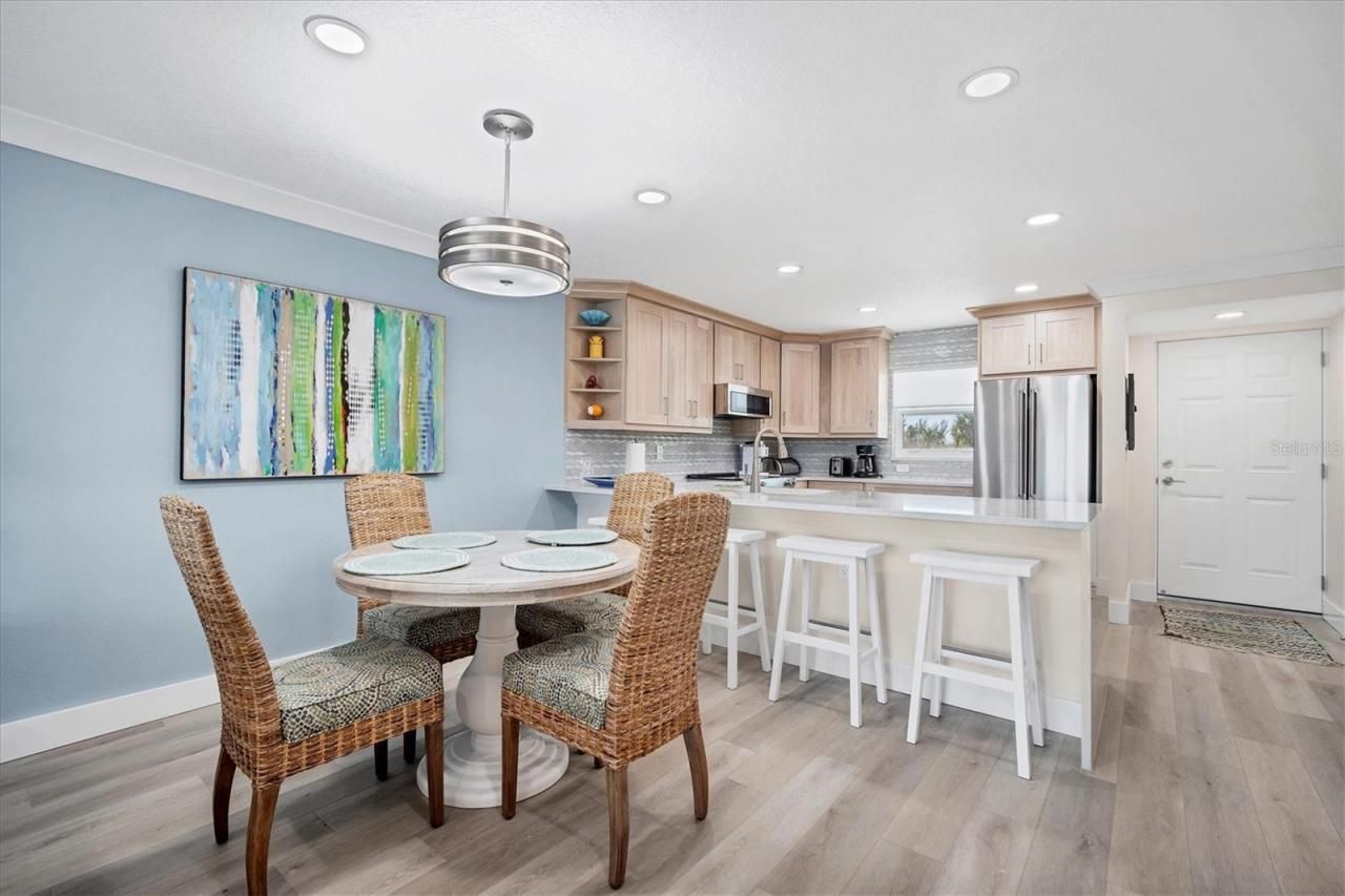 9393 Midnight Pass Road, Unit 302, Sarasota, FL 34242 Photo