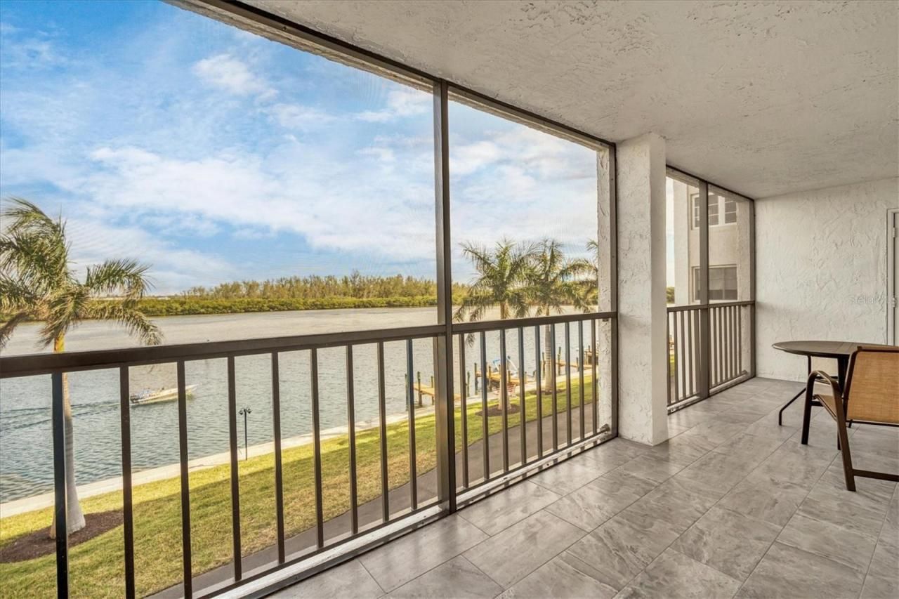 9393 Midnight Pass Road, Unit 302, Sarasota, FL 34242 Photo