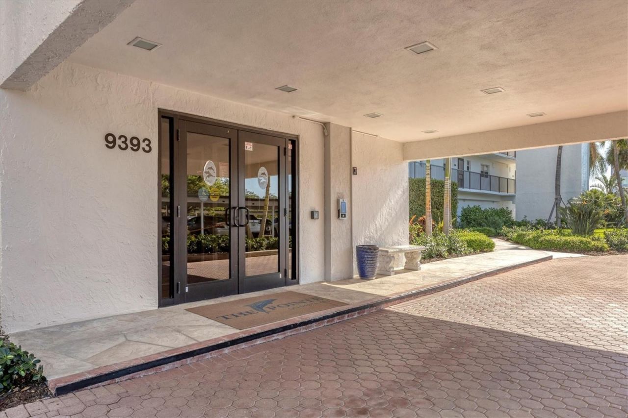 9393 Midnight Pass Road, Unit 302, Sarasota, FL 34242 Photo